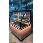 Pembe Renkli Pasta Dolabı Bombe Camlı Model - Görsel 3